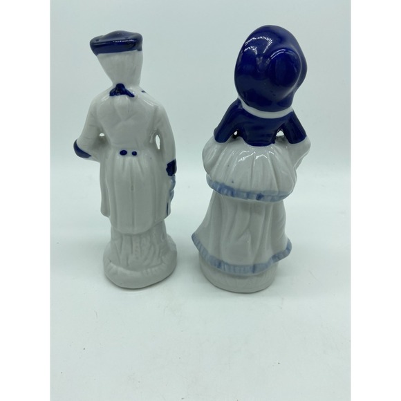 Victorian‎ Couple Porcelain Figurines Blue White Gold Trim 6.5" Vintage EUC - Picture 3 of 8